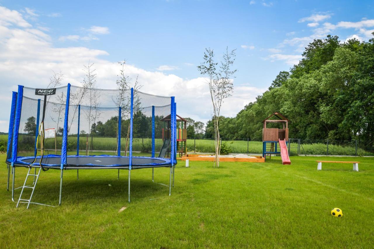 KempingZator Apartamenty Bagian luar foto