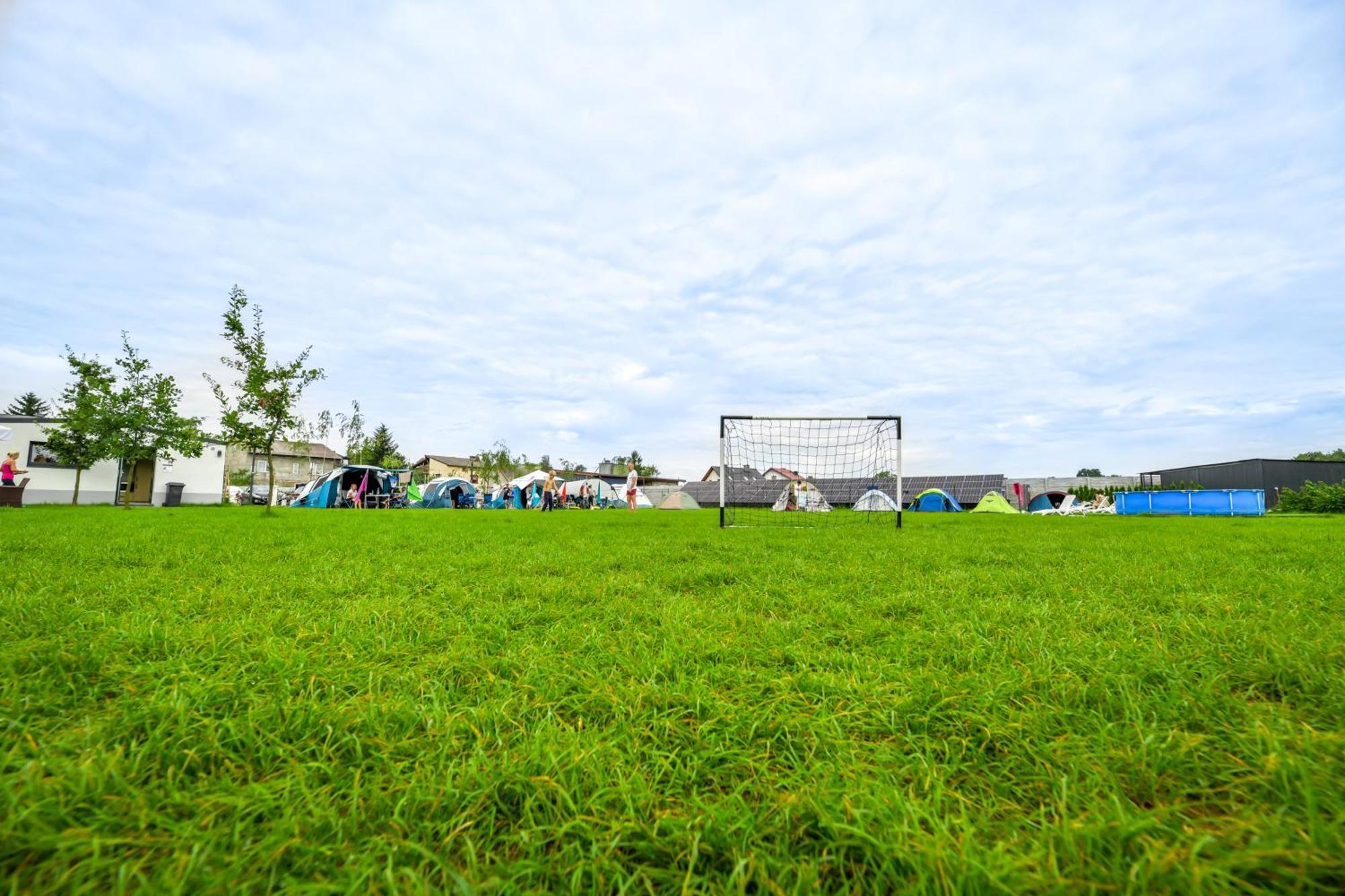 KempingZator Apartamenty Bagian luar foto