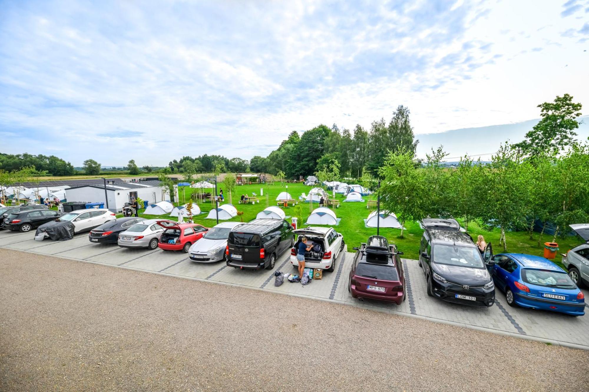 KempingZator Apartamenty Bagian luar foto